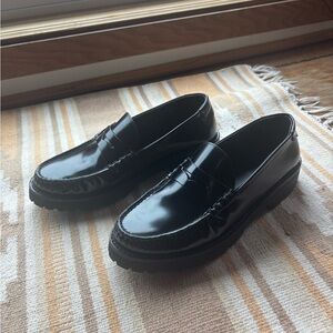 YSL Saint Laurent loafers sz 38